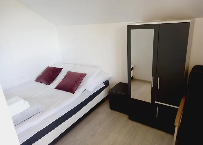 Ojcowski * Bialy Kosciol (Lesser Poland)